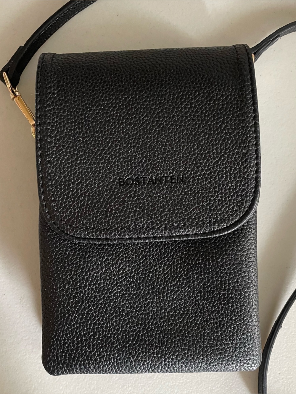 BOSTANTEN Black Pebble Leather Small Crossbody Bag - Like New